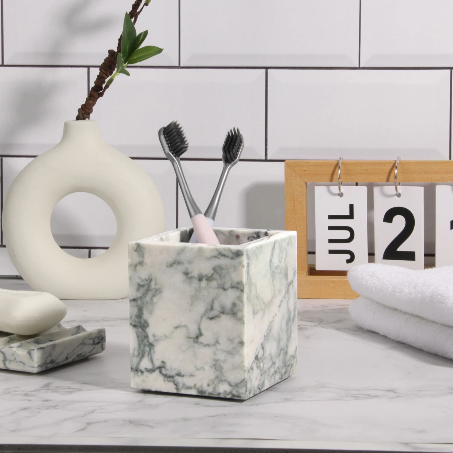Square green texture marble toothbrush holder