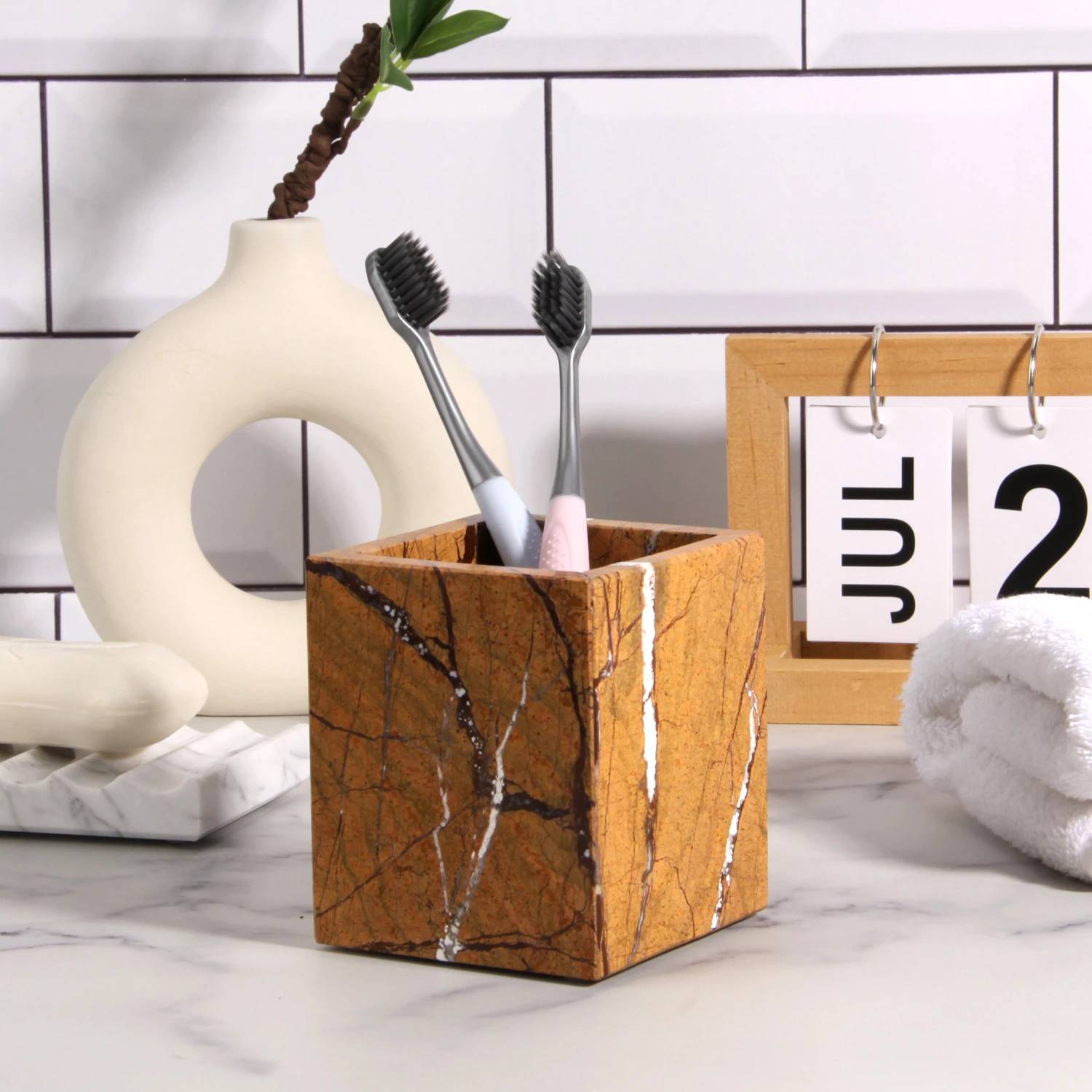Rain Forest Brown marble pen holder